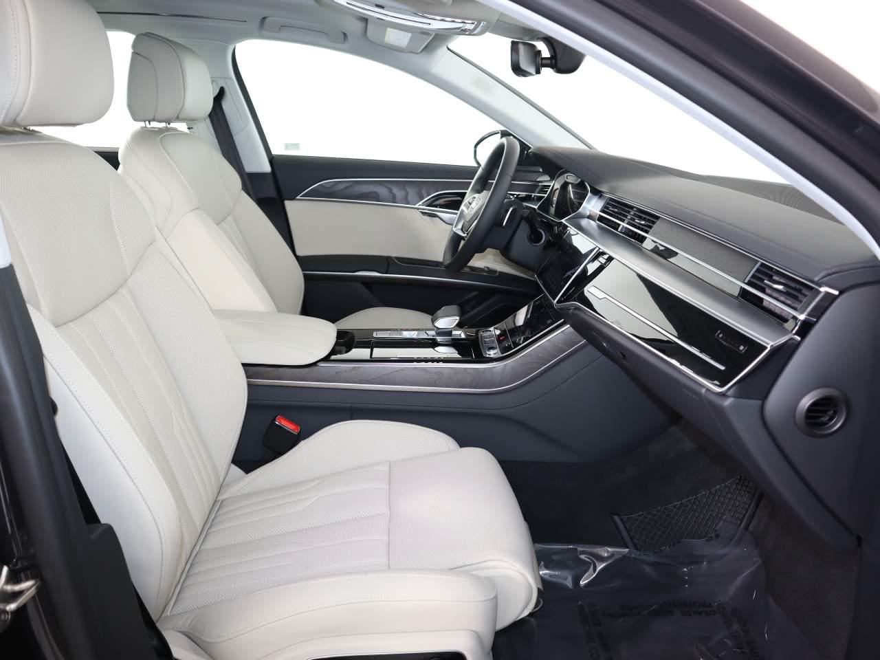 2025 Audi A8 Base - Photo 16
