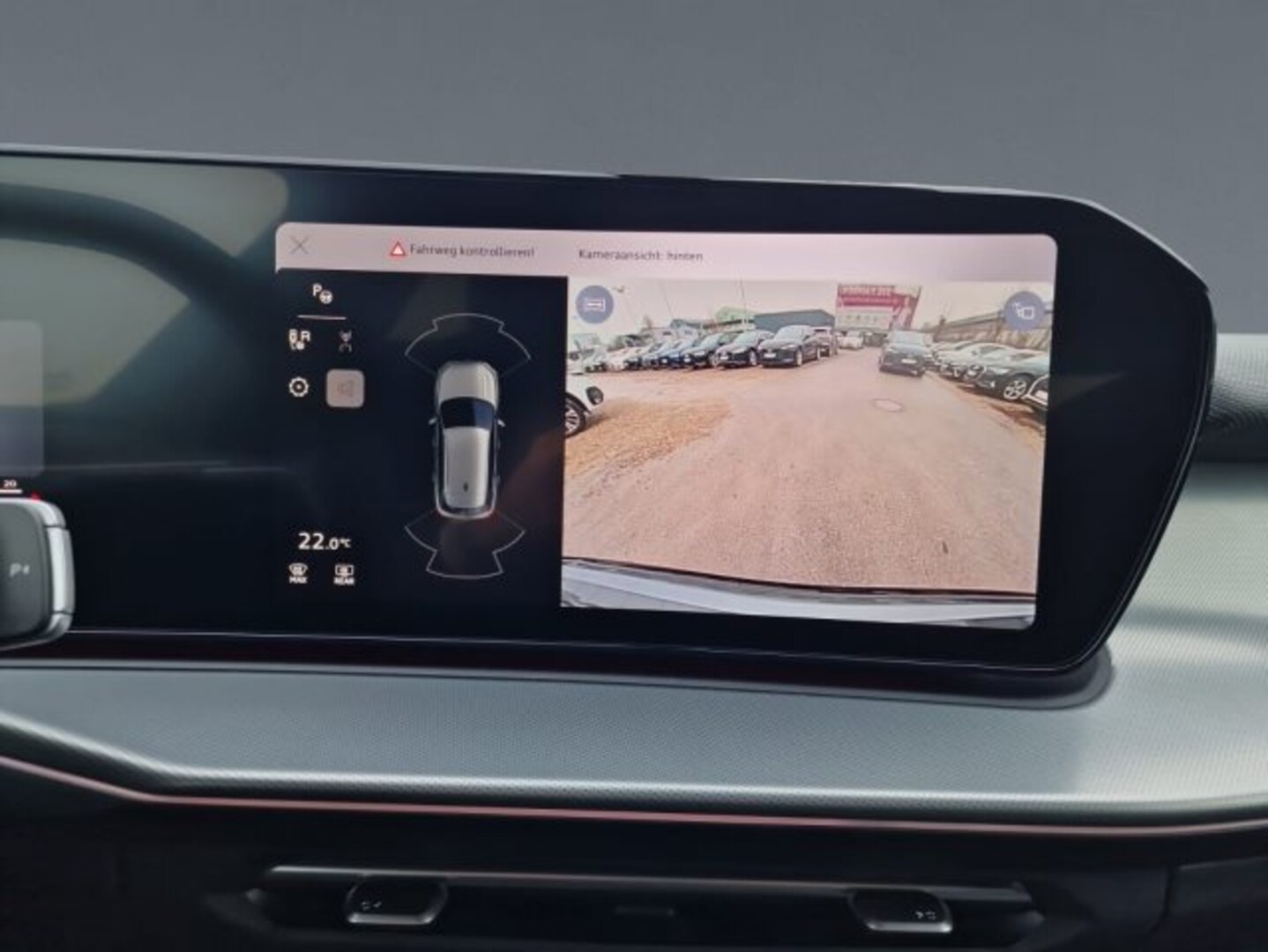 Bild über Audi Q3 SUV TDI 110 kW S tronic - für weitere Informationen kontaktieren Sie den Audi Partner