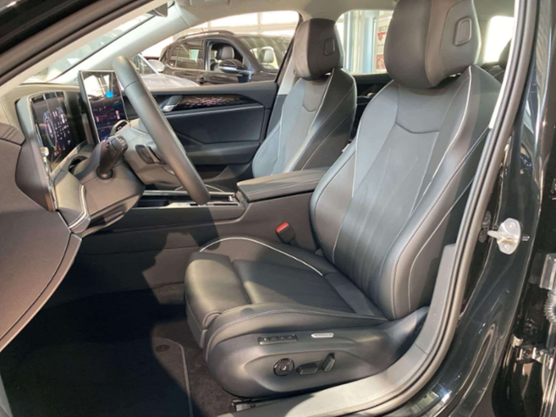 Volkswagen Passat Elegance