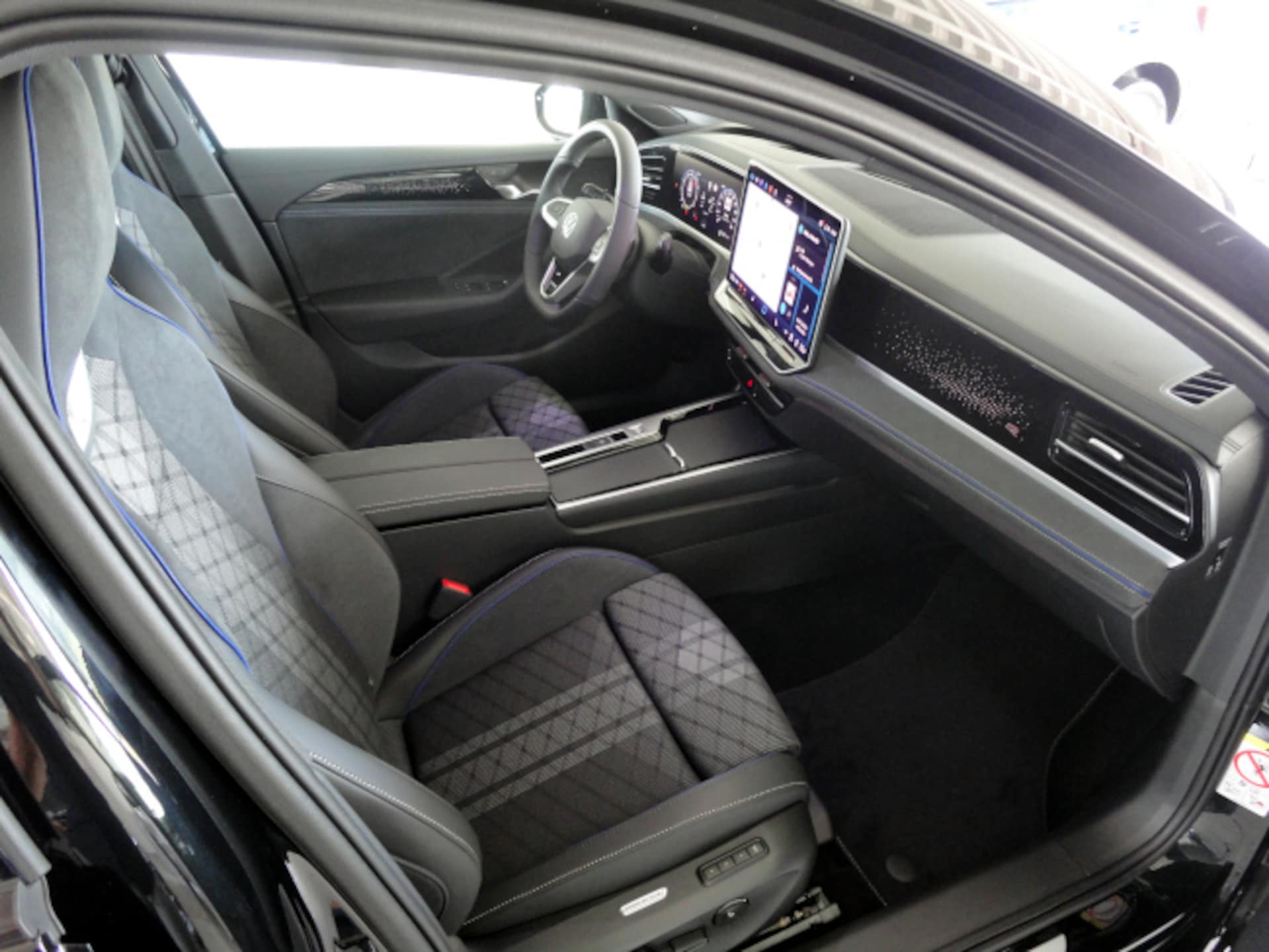 Volkswagen Passat Variant R-Line Edition