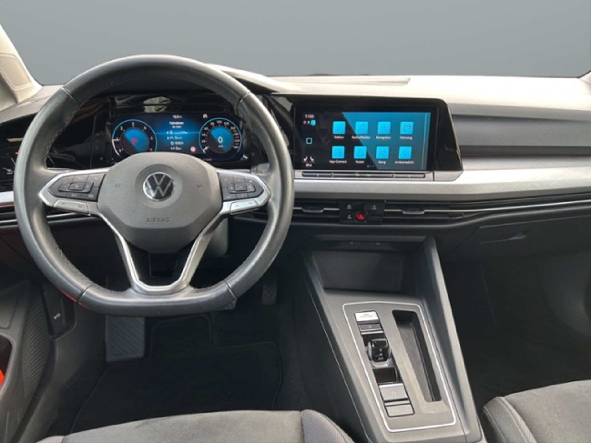 Volkswagen Golf Life