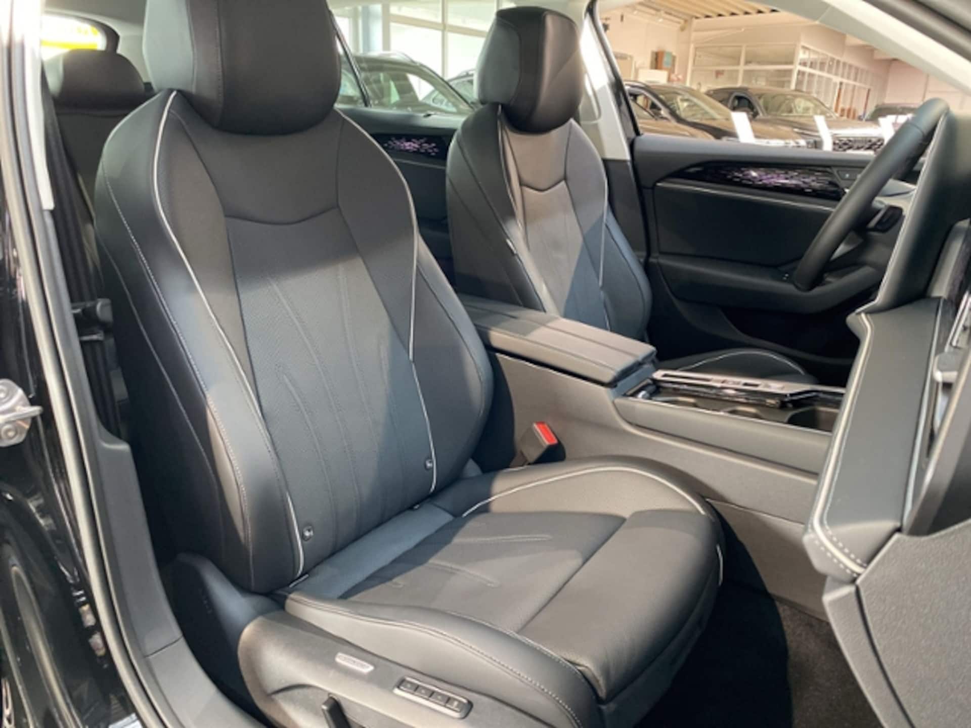 Volkswagen Passat Elegance