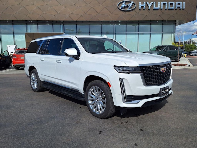 Photo of 2023 Cadillac Escalade ESV