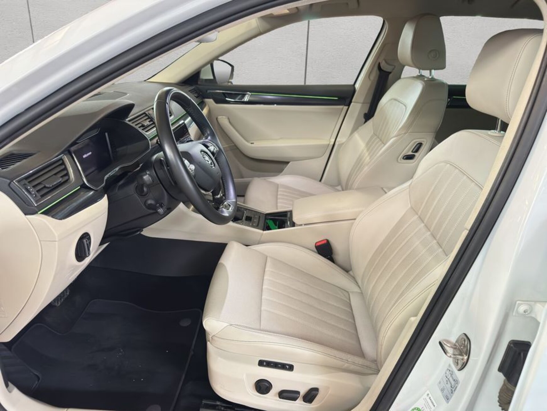 Skoda Superb Combi PREMIUM EDITION