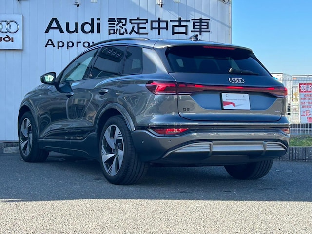 Audi Q6 SUV e-tron quattro advanced for more details contact your dealer