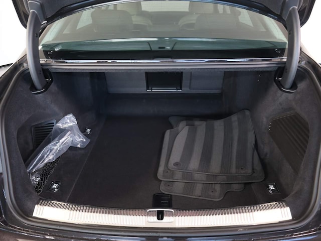 2025 Audi A8 Base - Photo 19