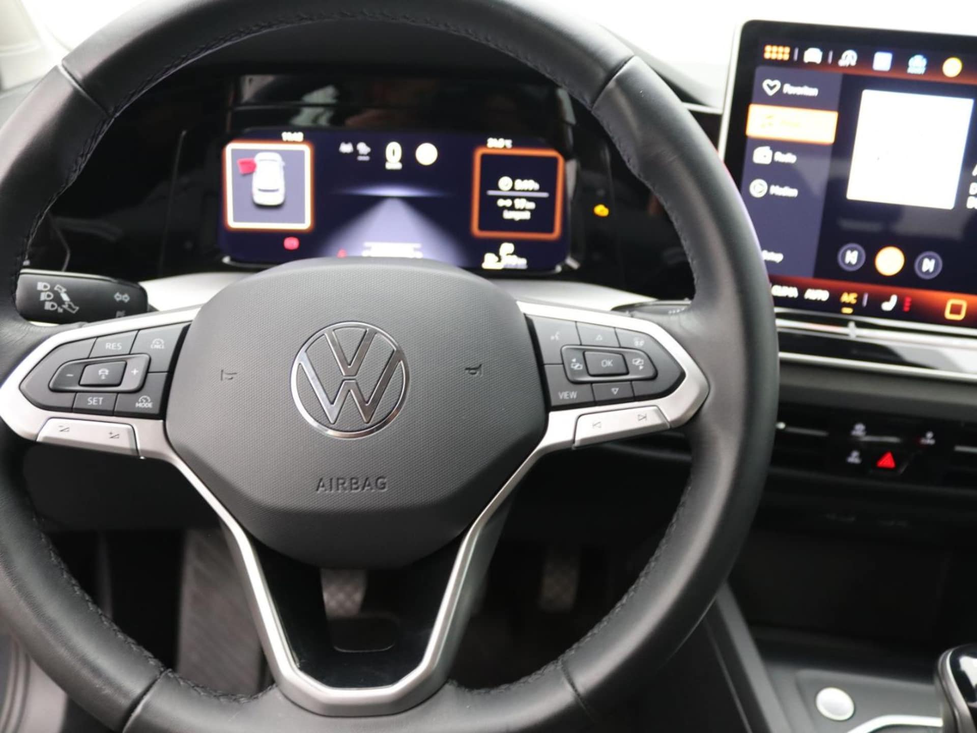 Volkswagen Golf Life