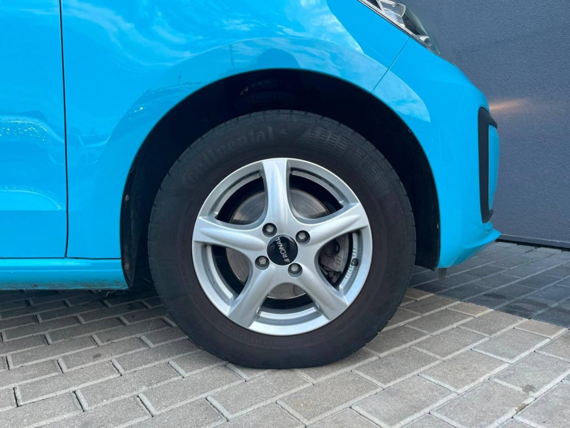 Volkswagen up!