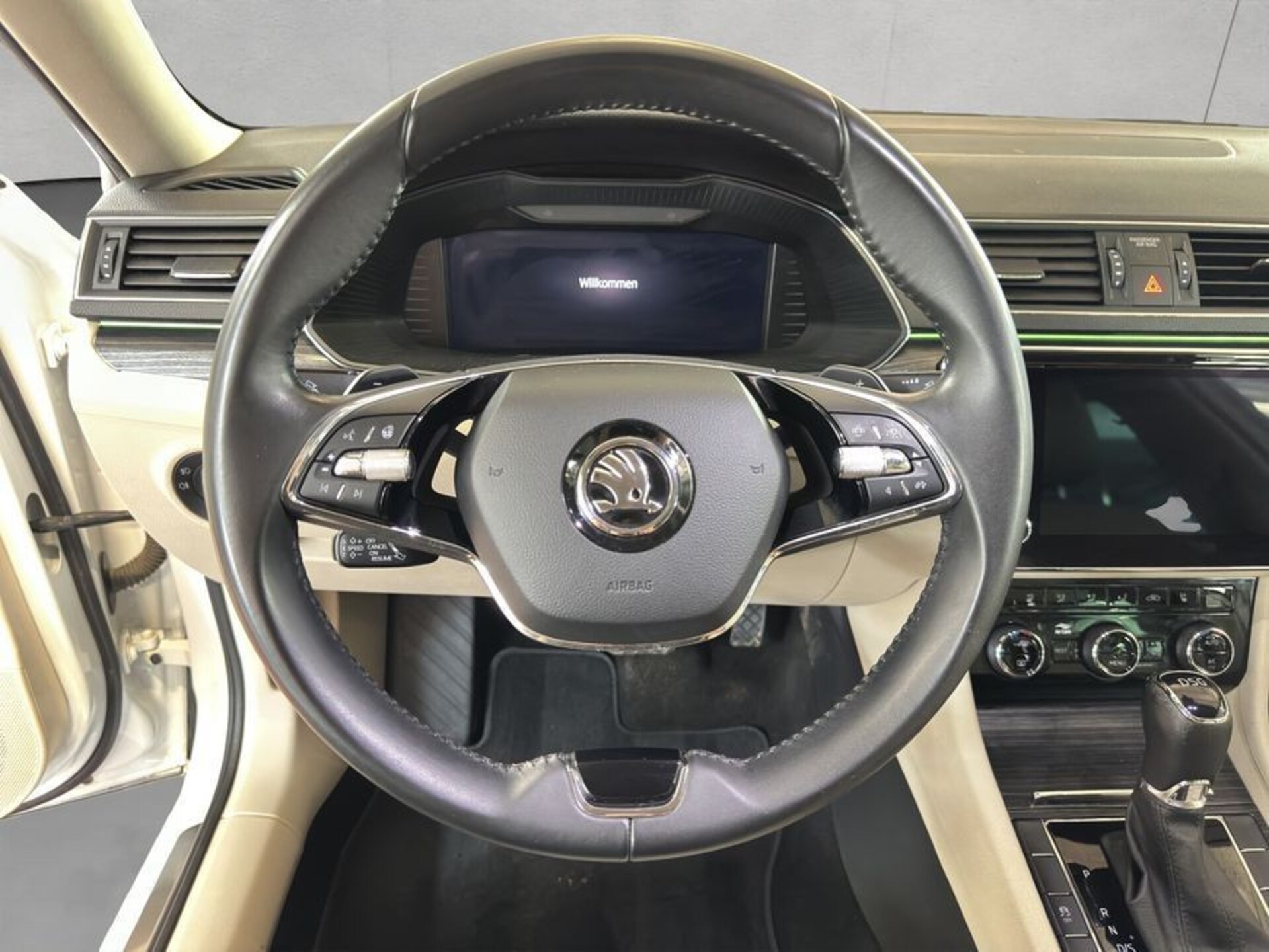 Skoda Superb Combi PREMIUM EDITION