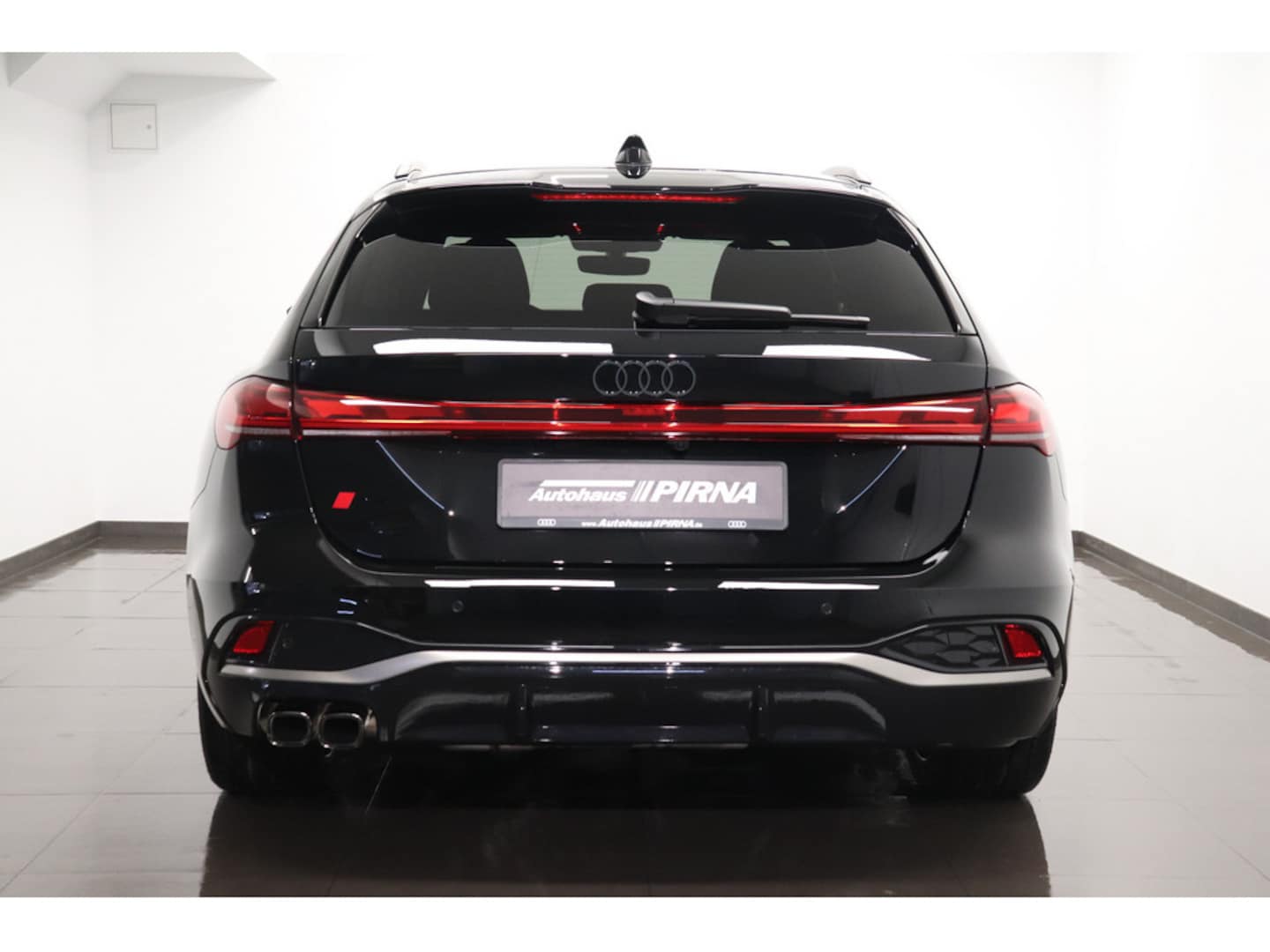 Bild über Audi A5 Avant TDI quattro 150 kW S tronic - für weitere Informationen kontaktieren Sie den Audi Partner