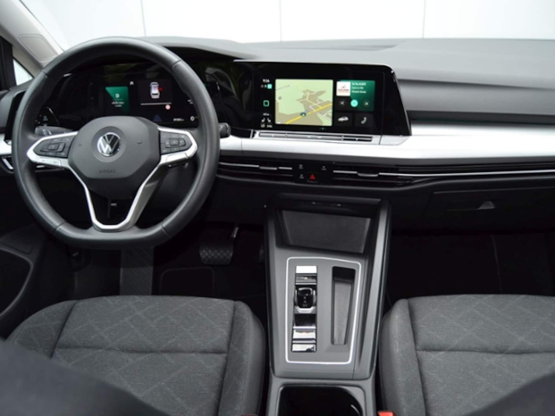 Volkswagen Golf Variant Life