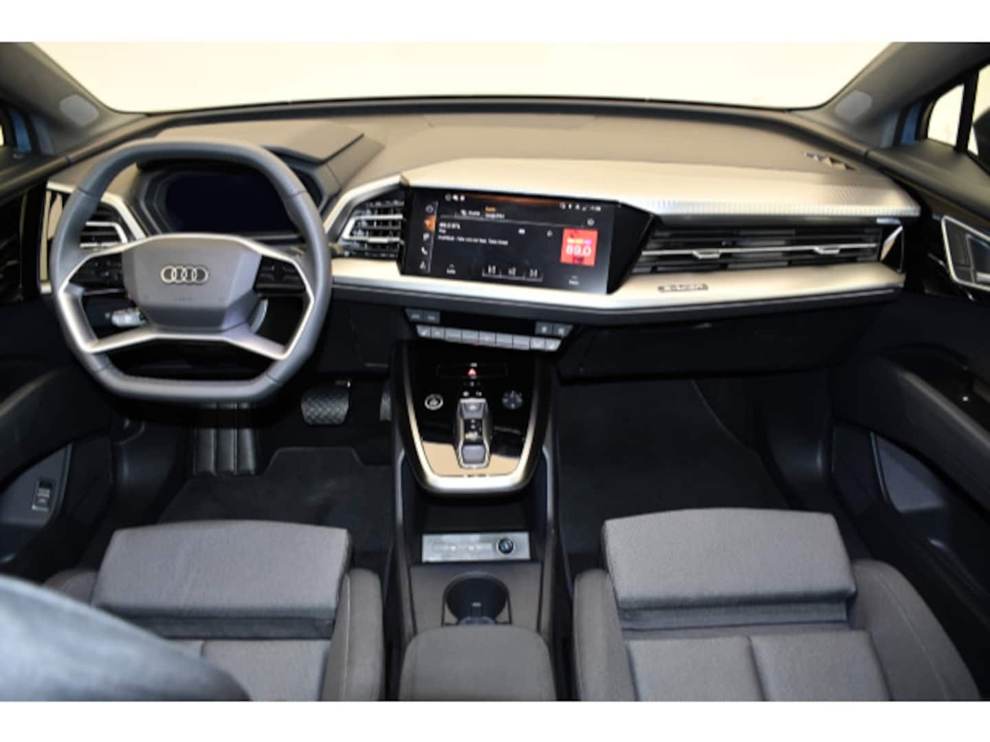 Bild über Audi Q4 e-tron 45 e-tron quattro - für weitere Informationen kontaktieren Sie den Audi Partner