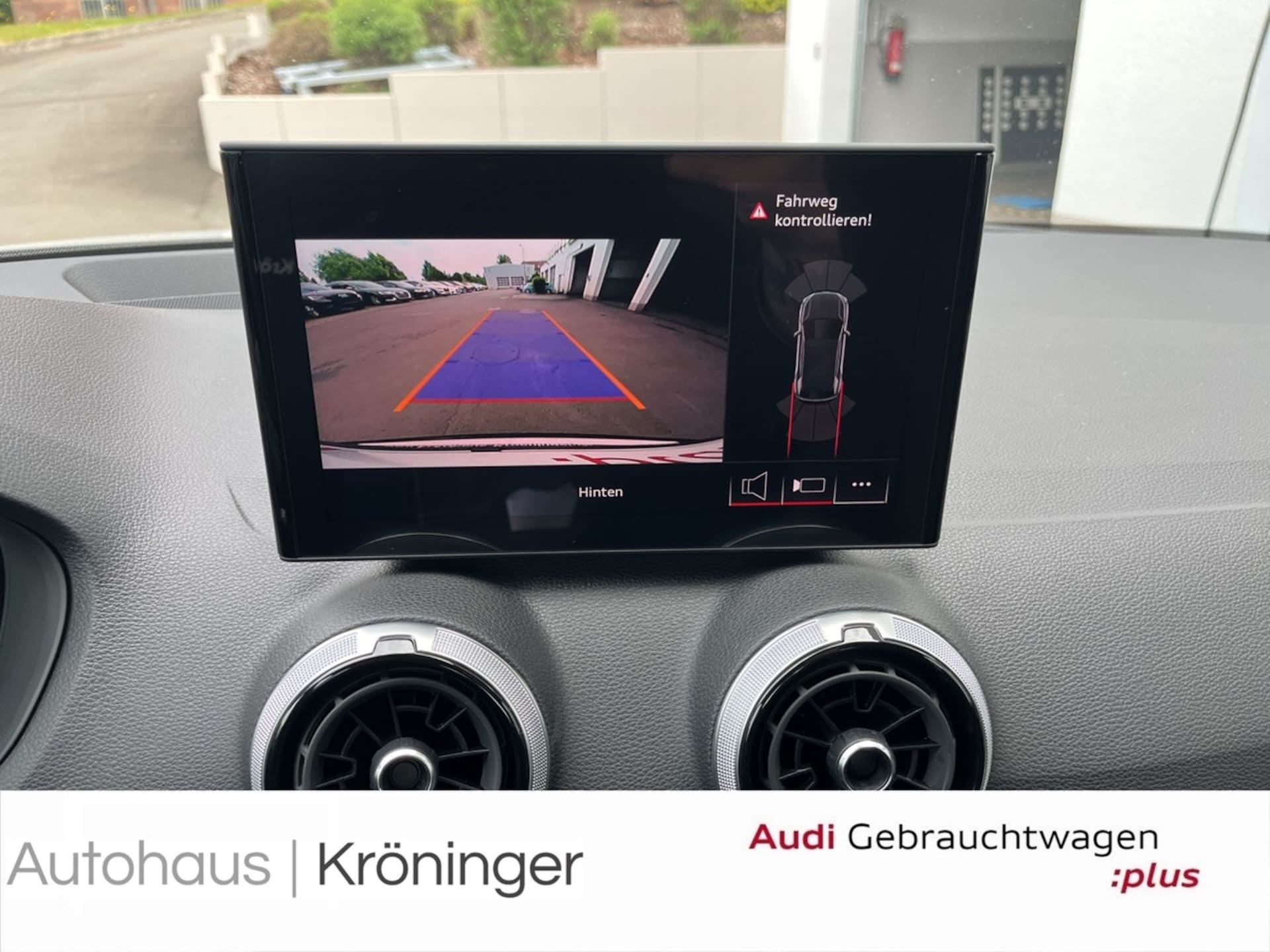 Audi Q2 S line