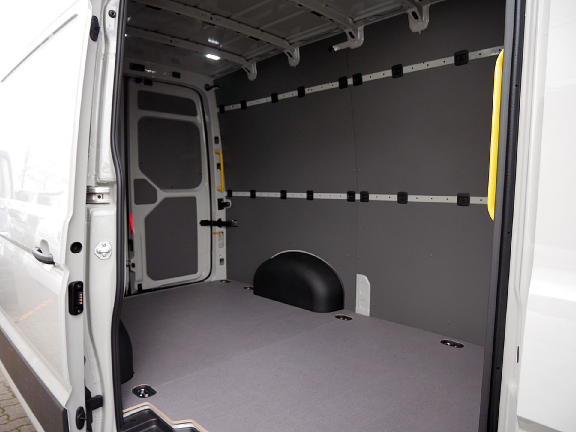 Volkswagen Crafter Kasten mittlerer Radstand