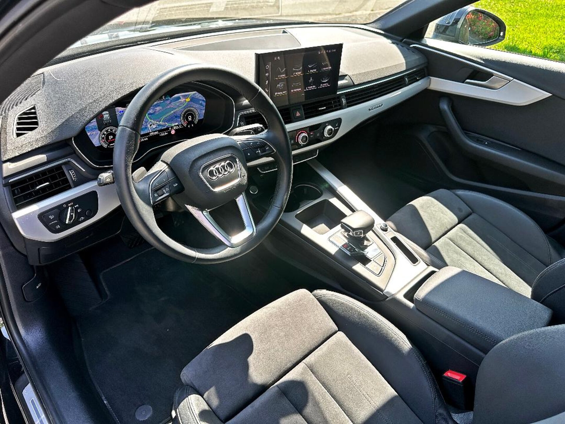 Audi A4 Avant S line