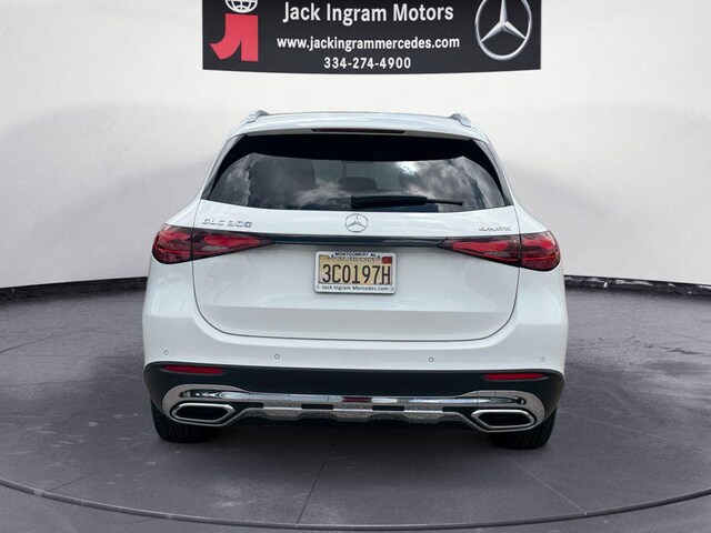 2025 Mercedes-Benz GLC 300