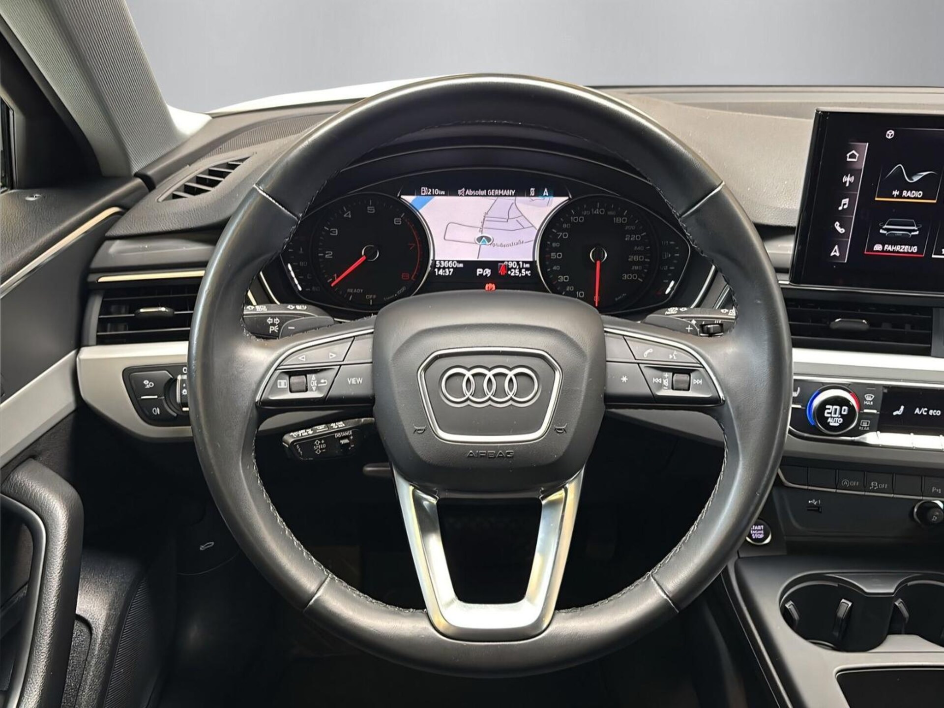 Audi A4 Avant S line
