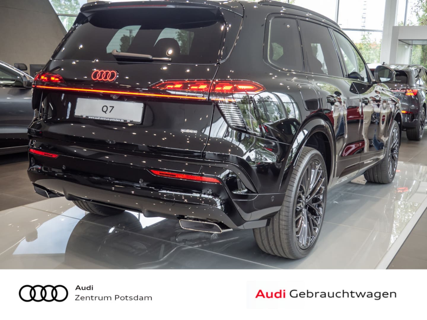 Bild über Audi Q7 SUV TDI quattro 220 kW tiptronic - für weitere Informationen kontaktieren Sie den Audi Partner