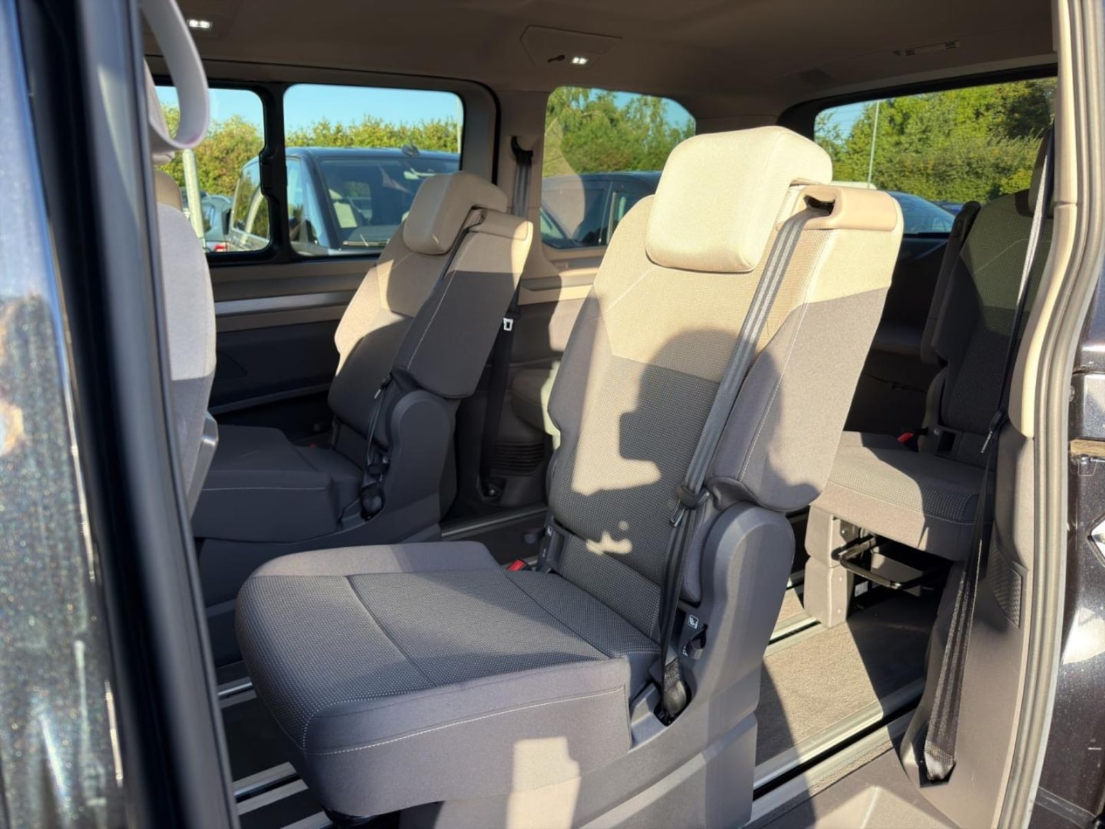 Volkswagen Multivan – Bild 15