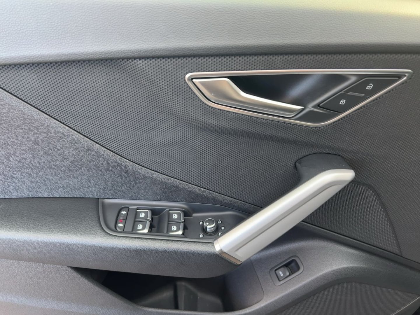 Bild über Audi Q2 advanced 35 TFSI S tronic - für weitere Informationen kontaktieren Sie den Audi Partner