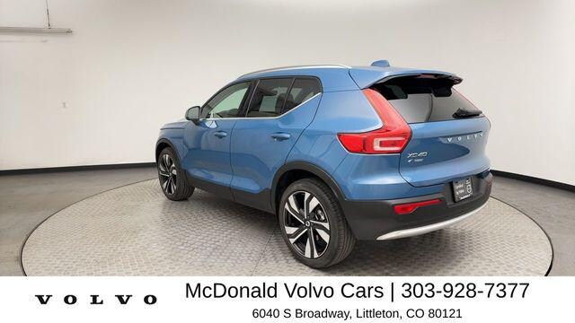 2023 Volvo XC40