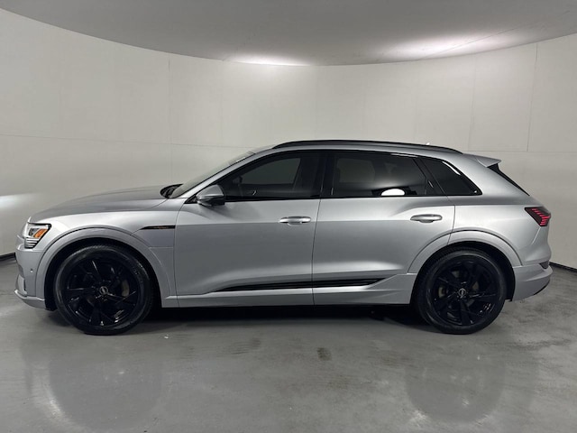 Used 2022 Audi e-tron Premium with VIN WA1AAAGE9NB047543 for sale in Hoffman Estates, IL