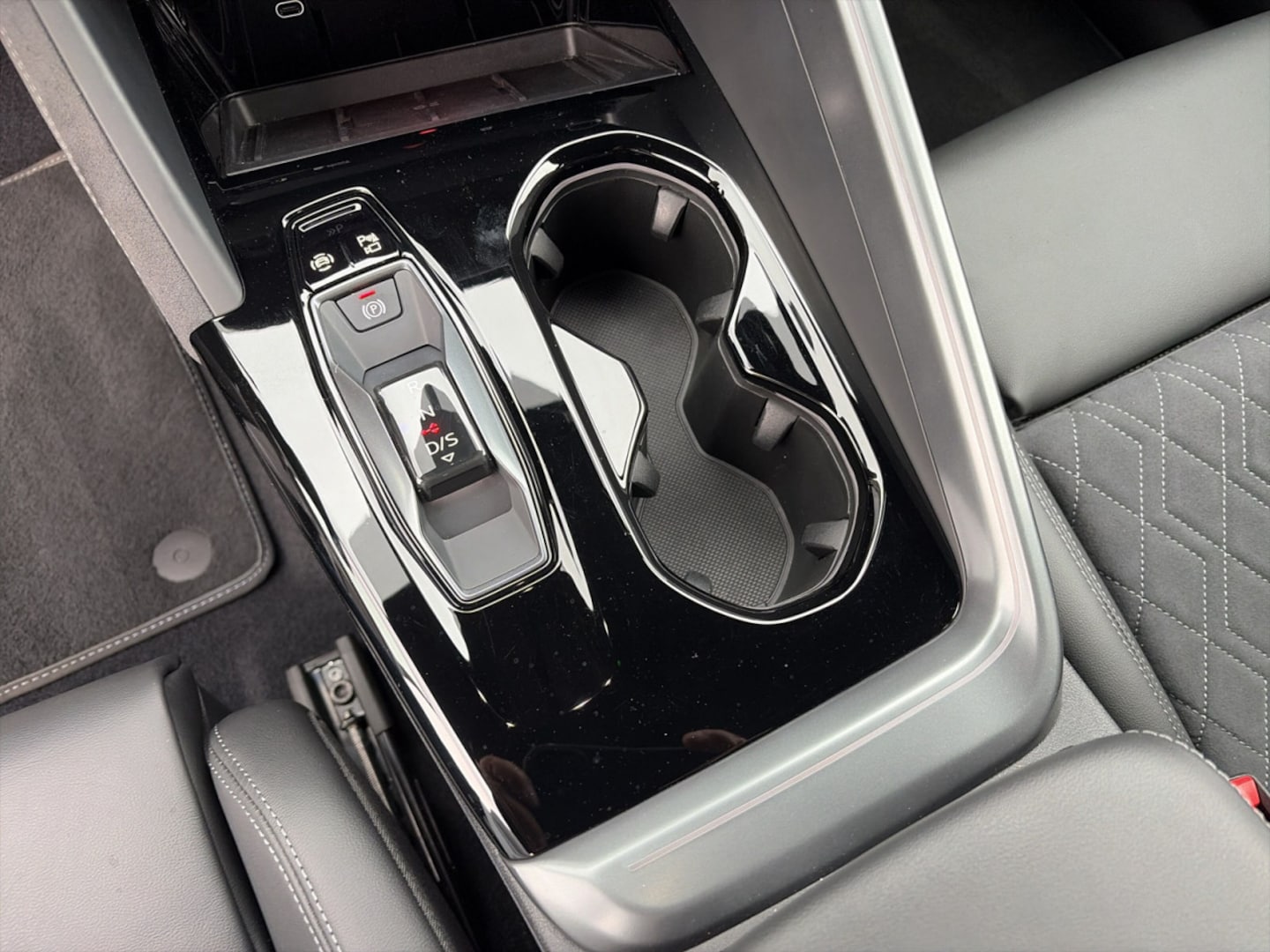 Bild über Audi Q5 Sportback TFSI quattro 150 kW S tronic - für weitere Informationen kontaktieren Sie den Audi Partner