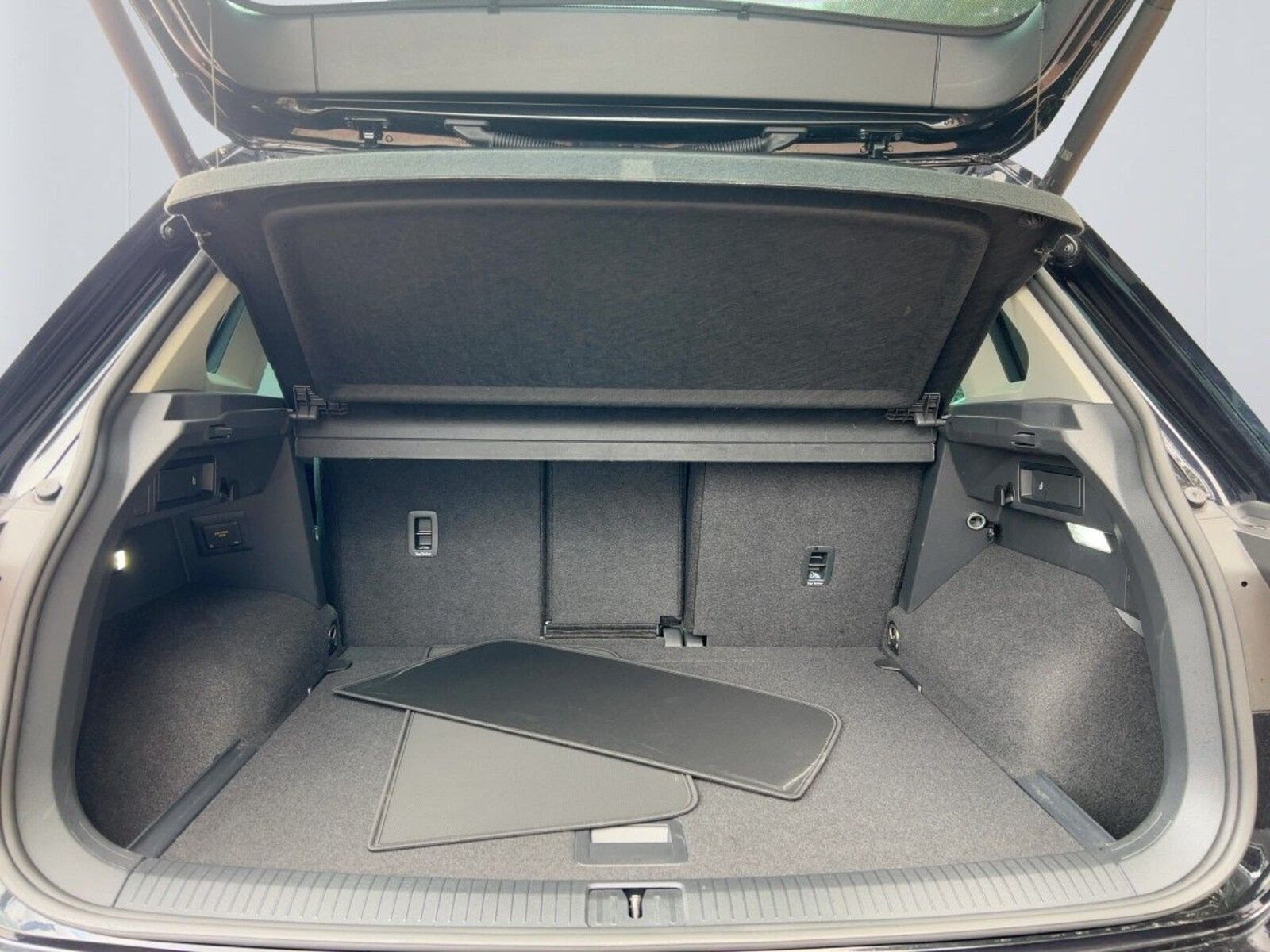 Volkswagen Tiguan – Bild 7