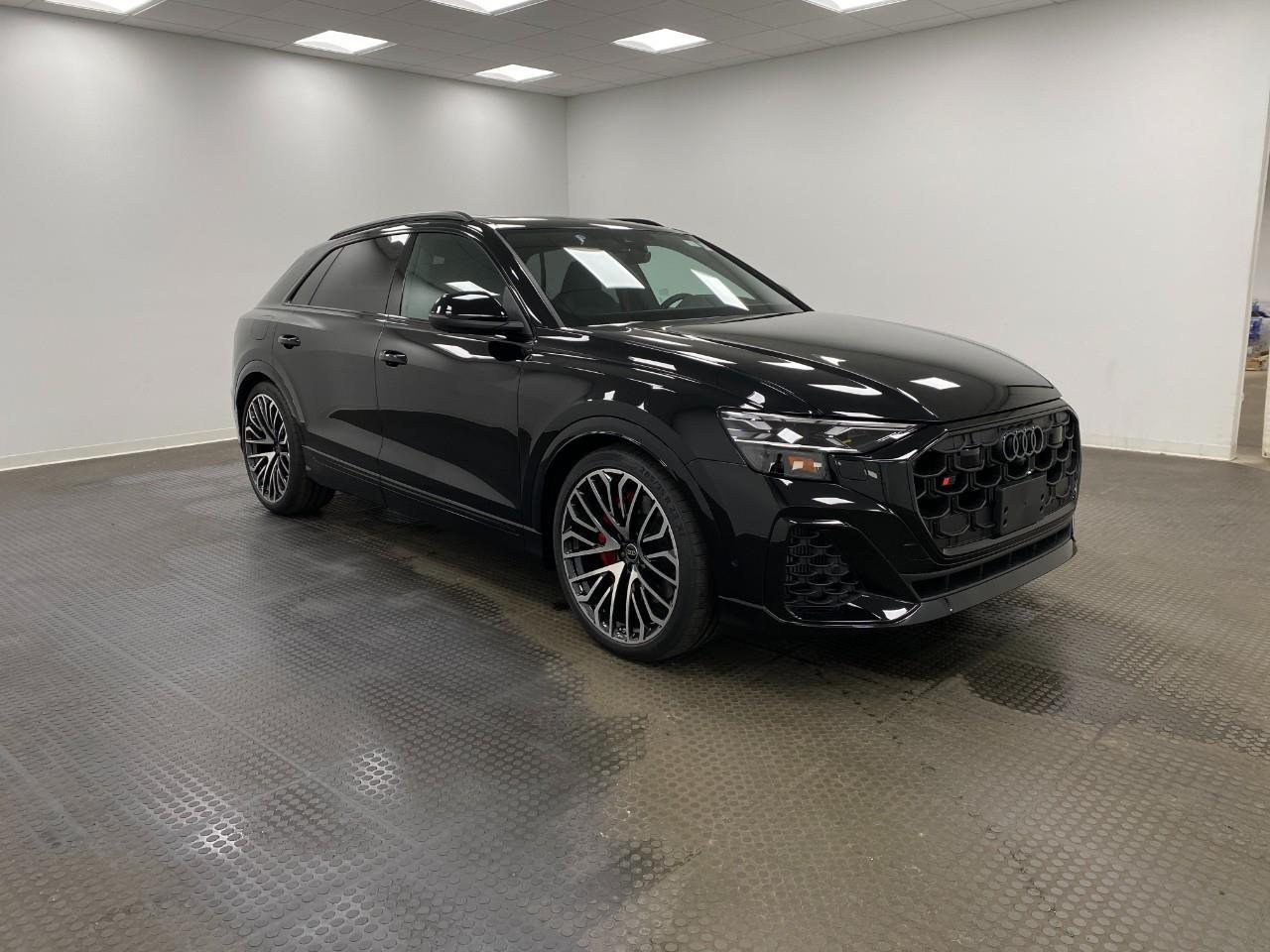 2026 Audi SQ8 Prestige quattro's photo