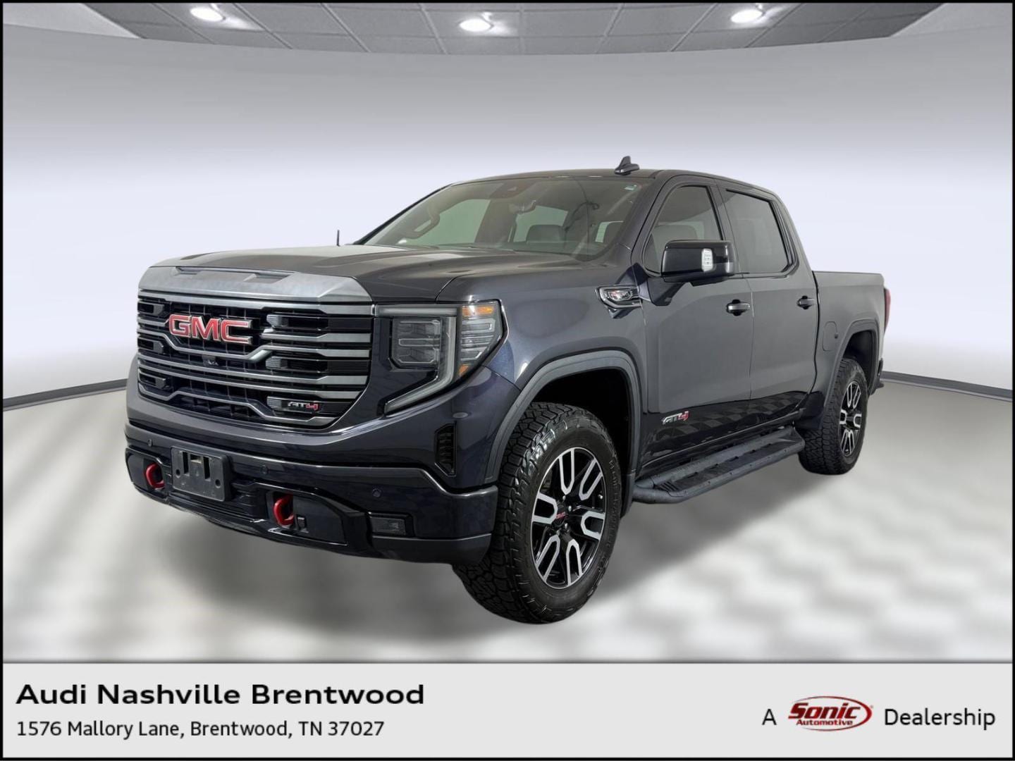 2022 GMC Sierra 4WD Crew Cab Short Box AT4's photo