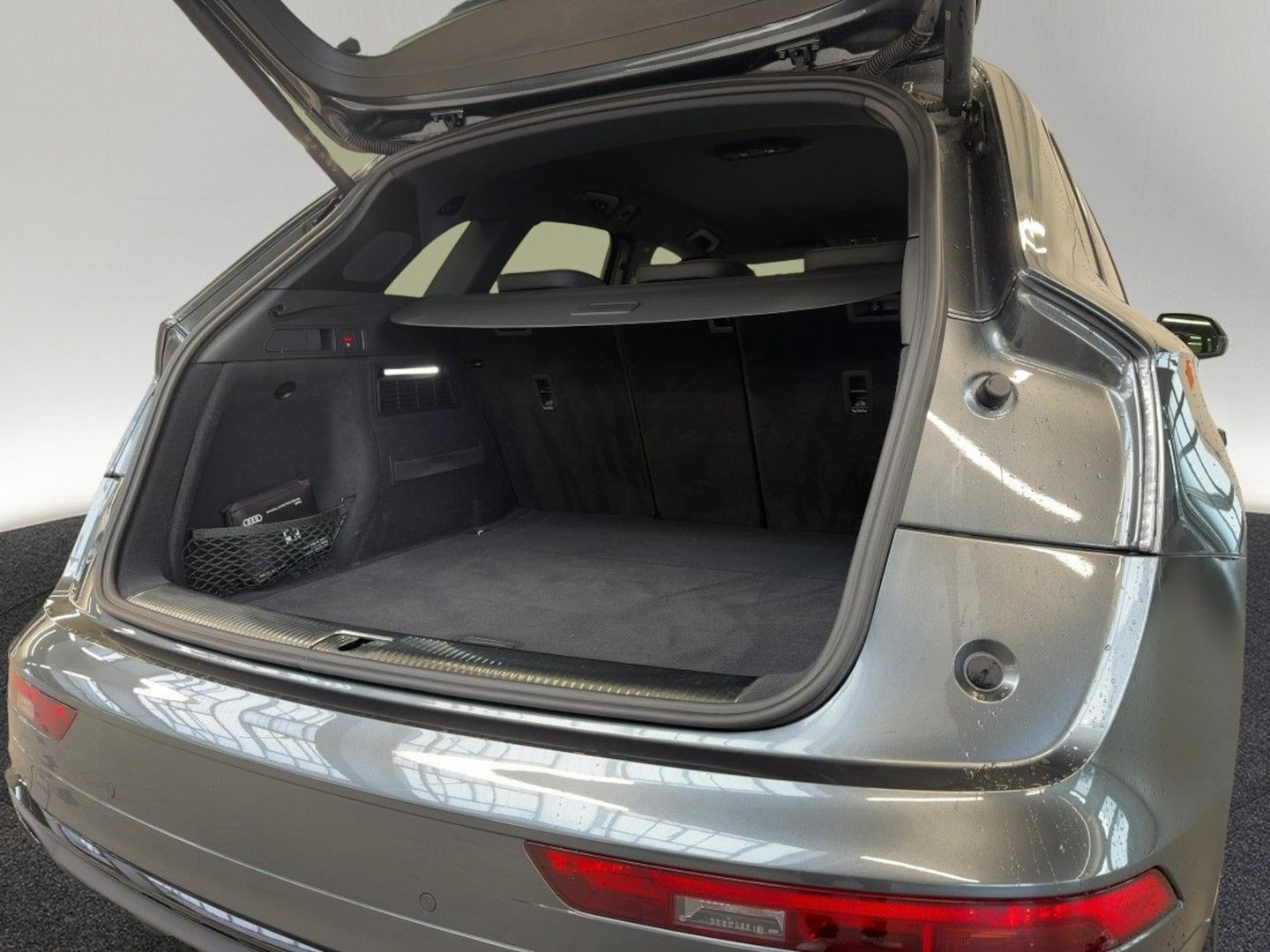 Bild über Audi Q5 40 TDI quattro 150 kW S tronic - für weitere Informationen kontaktieren Sie den Audi Partner