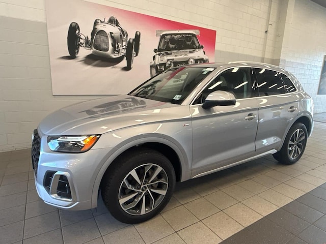 Photo of 2023 Audi Q5
