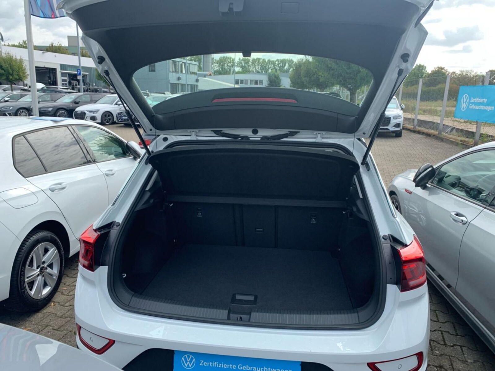 Volkswagen T-Roc – Bild 12