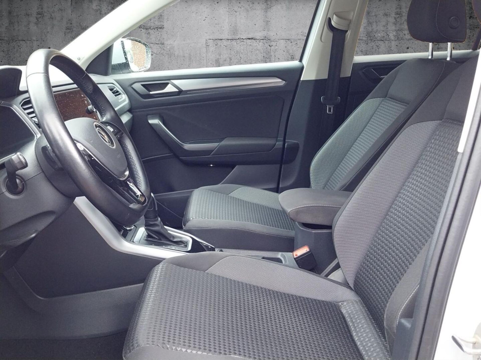 Volkswagen T-Roc Active