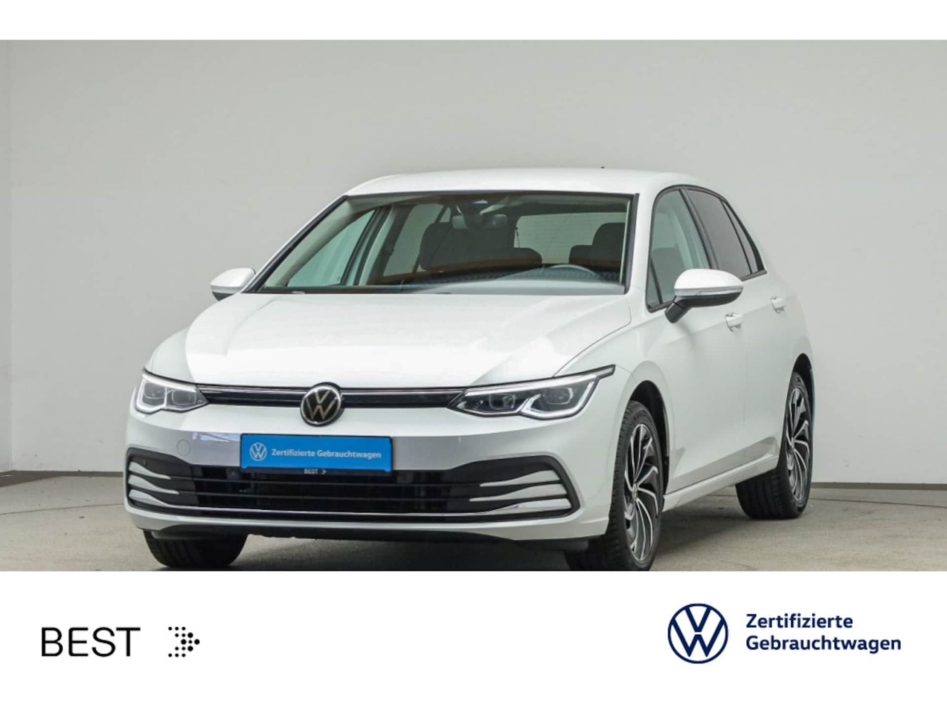 Volkswagen Golf 2023 — Golf VIII 1.5 eTSI DSG ACTIVE*LED*DIGITAL*NAVI*PDC*SHZ*LM17