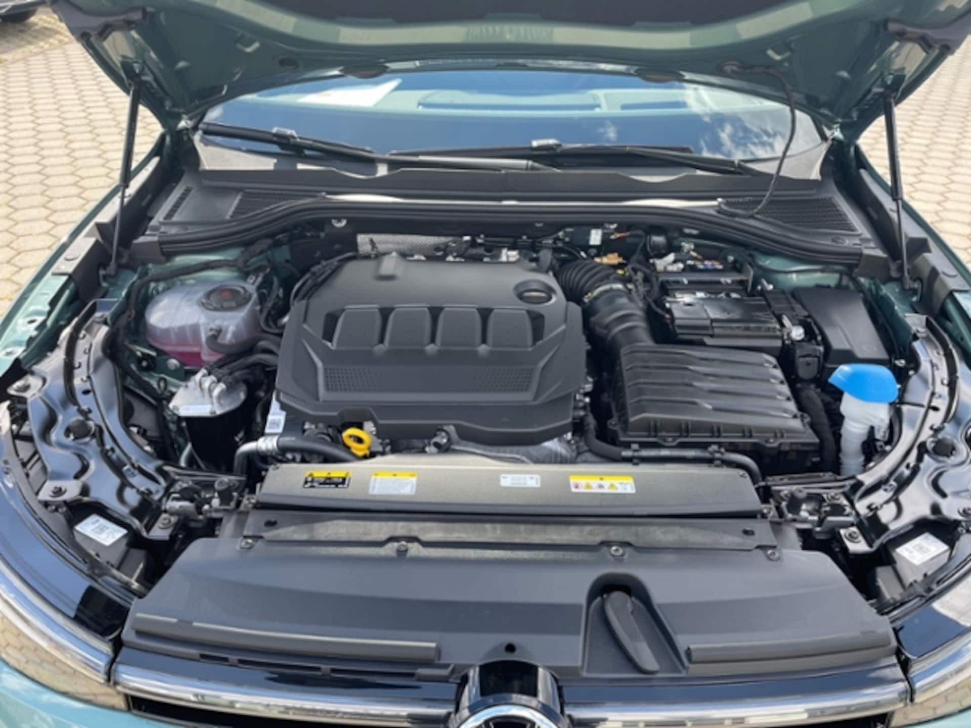 Volkswagen Passat Elegance