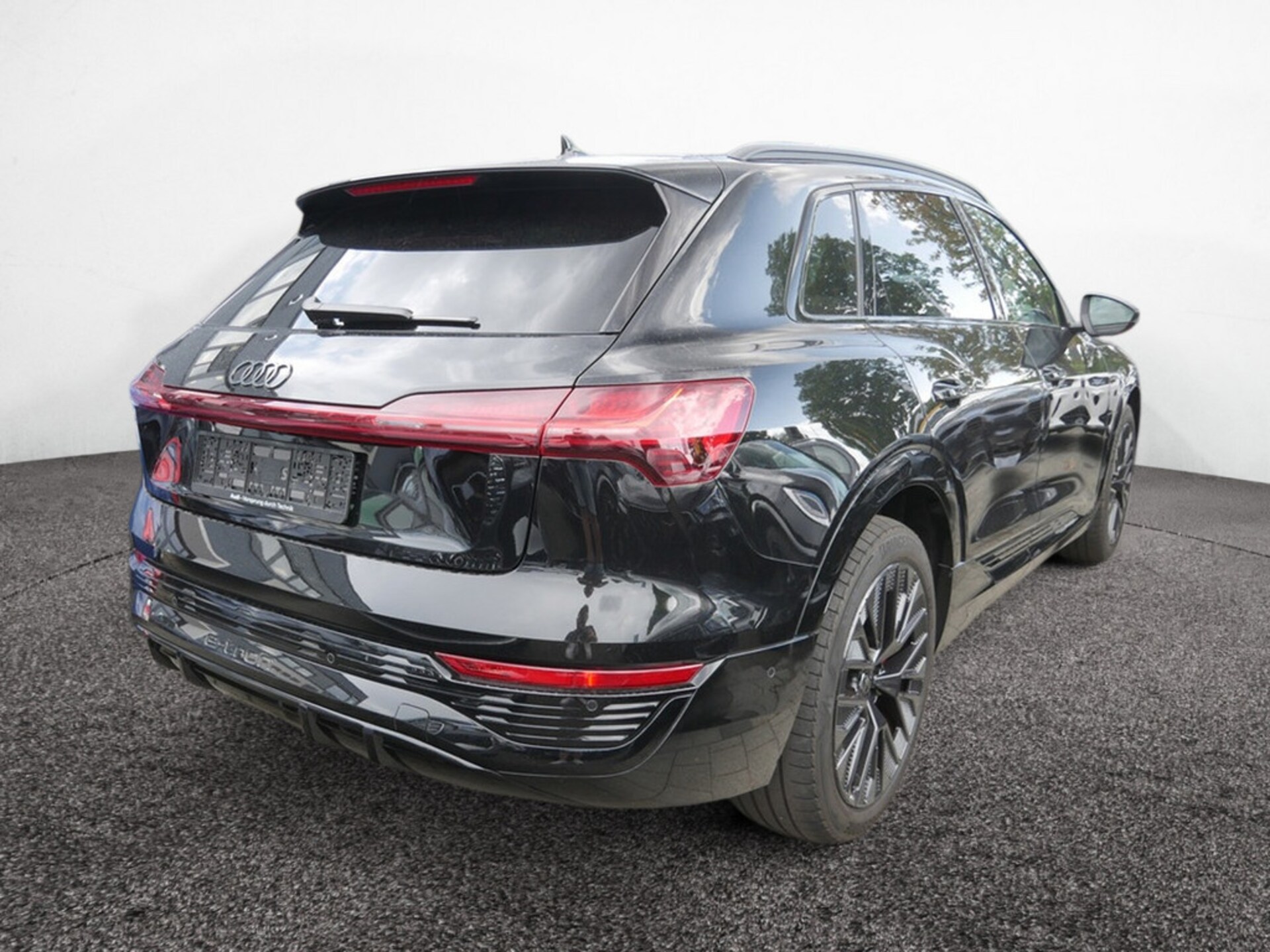 Audi Q8 e-tron S line