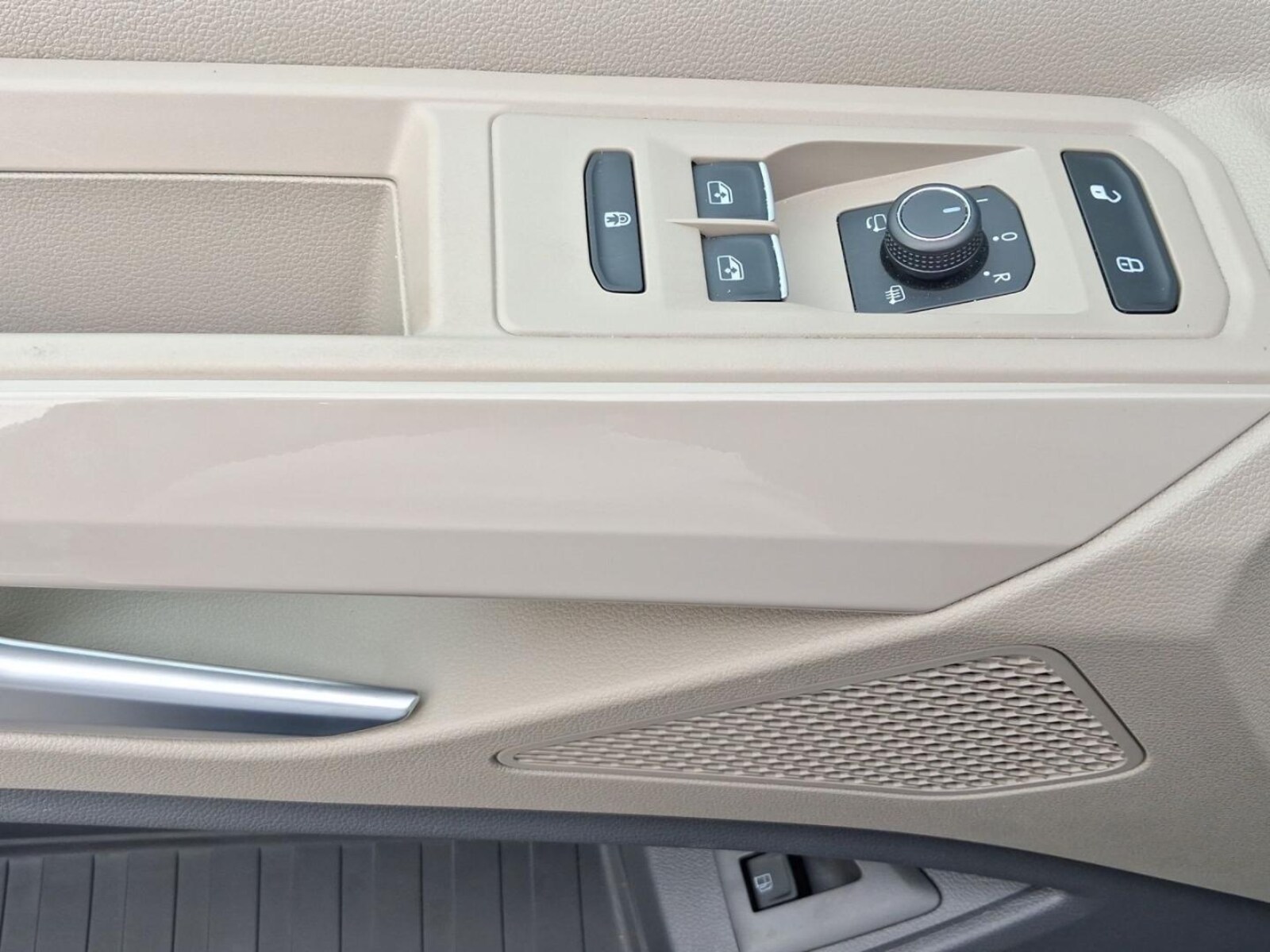 Volkswagen Multivan – Bild 7