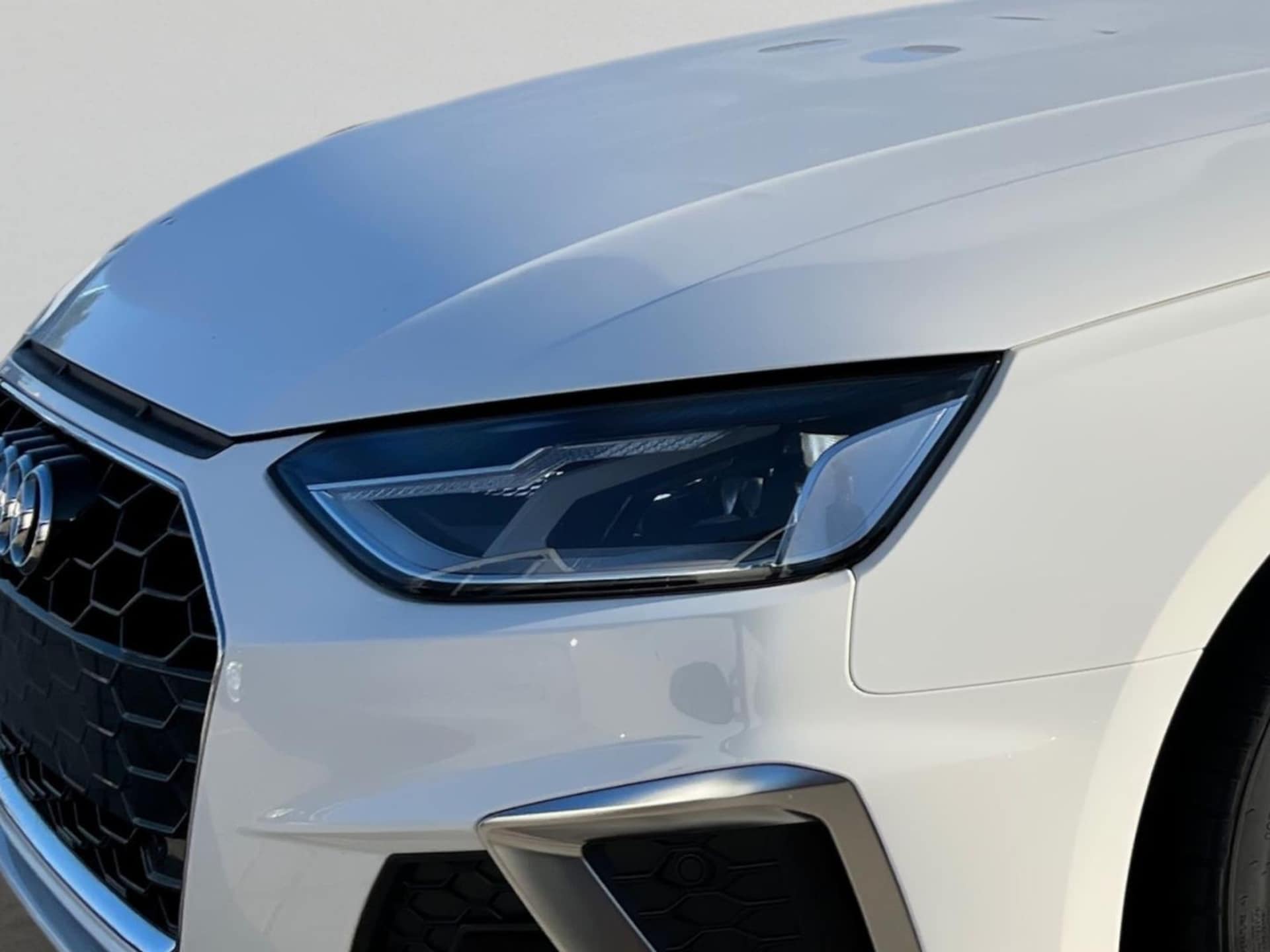 Audi A4 Avant S line