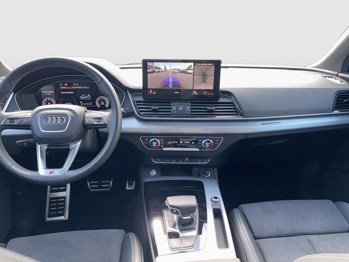 Bild über Audi Q5 40 TDI quattro 150 kW S tronic - für weitere Informationen kontaktieren Sie den Audi Partner
