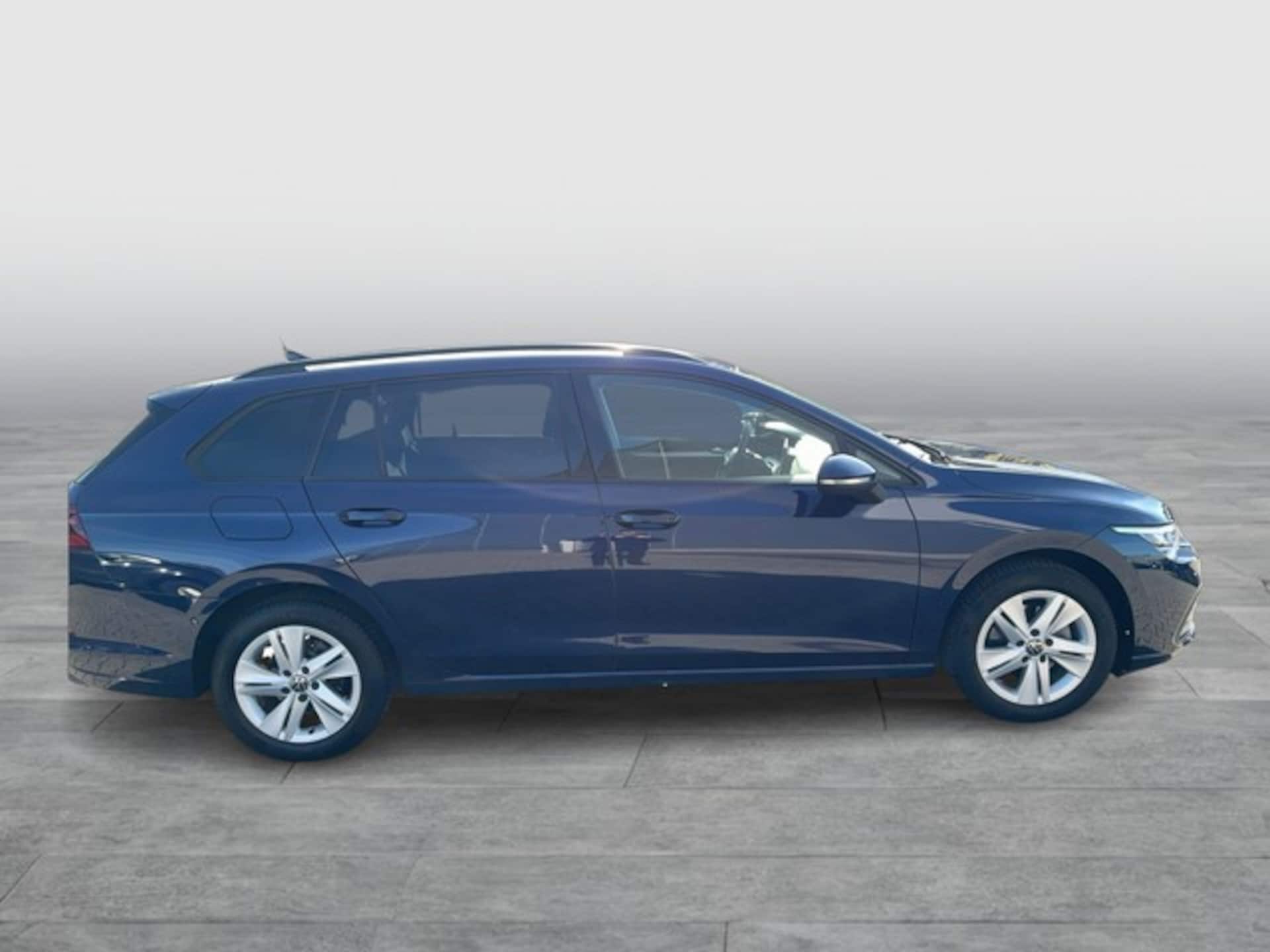Volkswagen Golf Variant Life