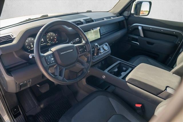 2023 Land Rover Defender