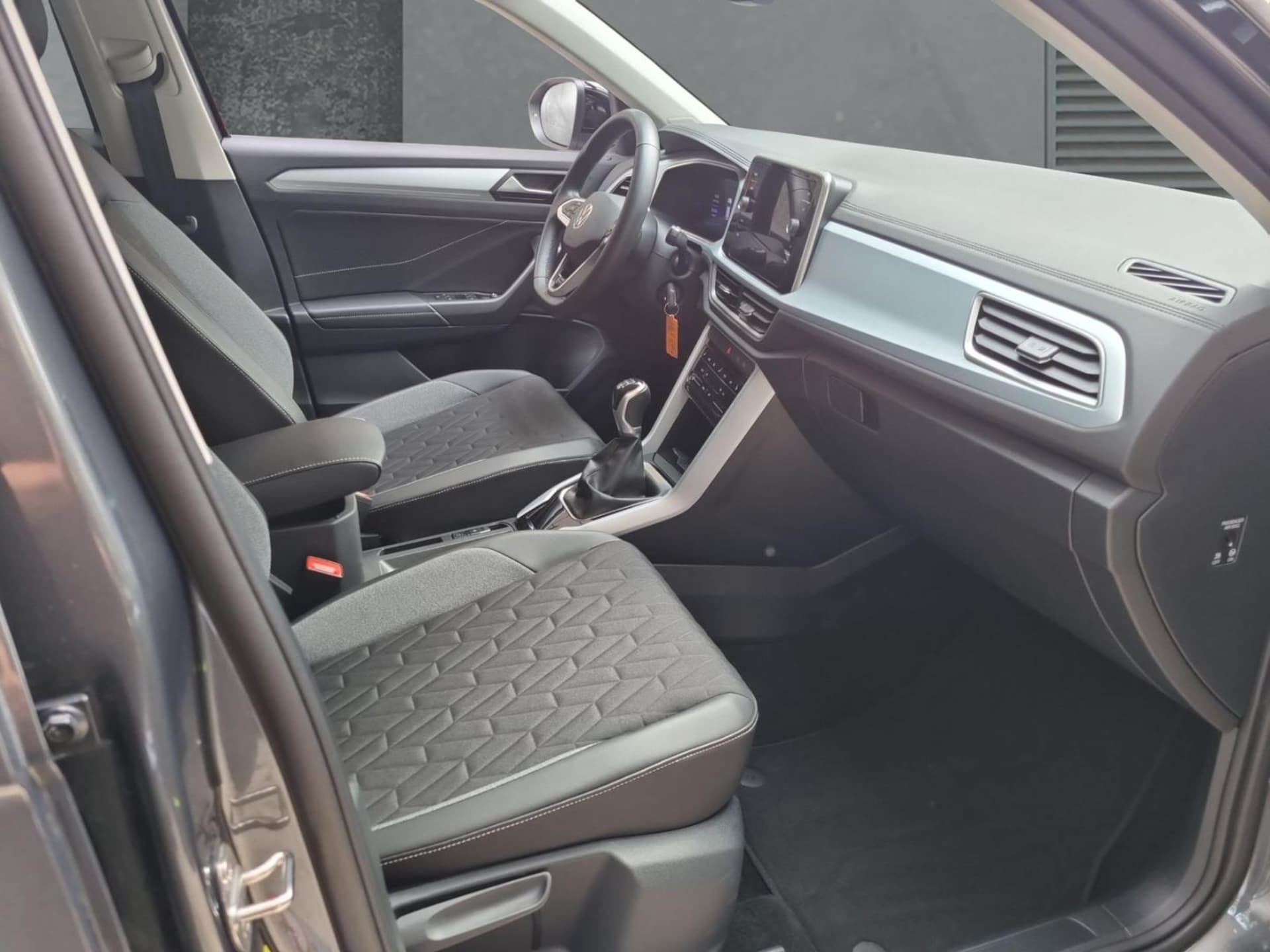 Volkswagen T-Roc Life