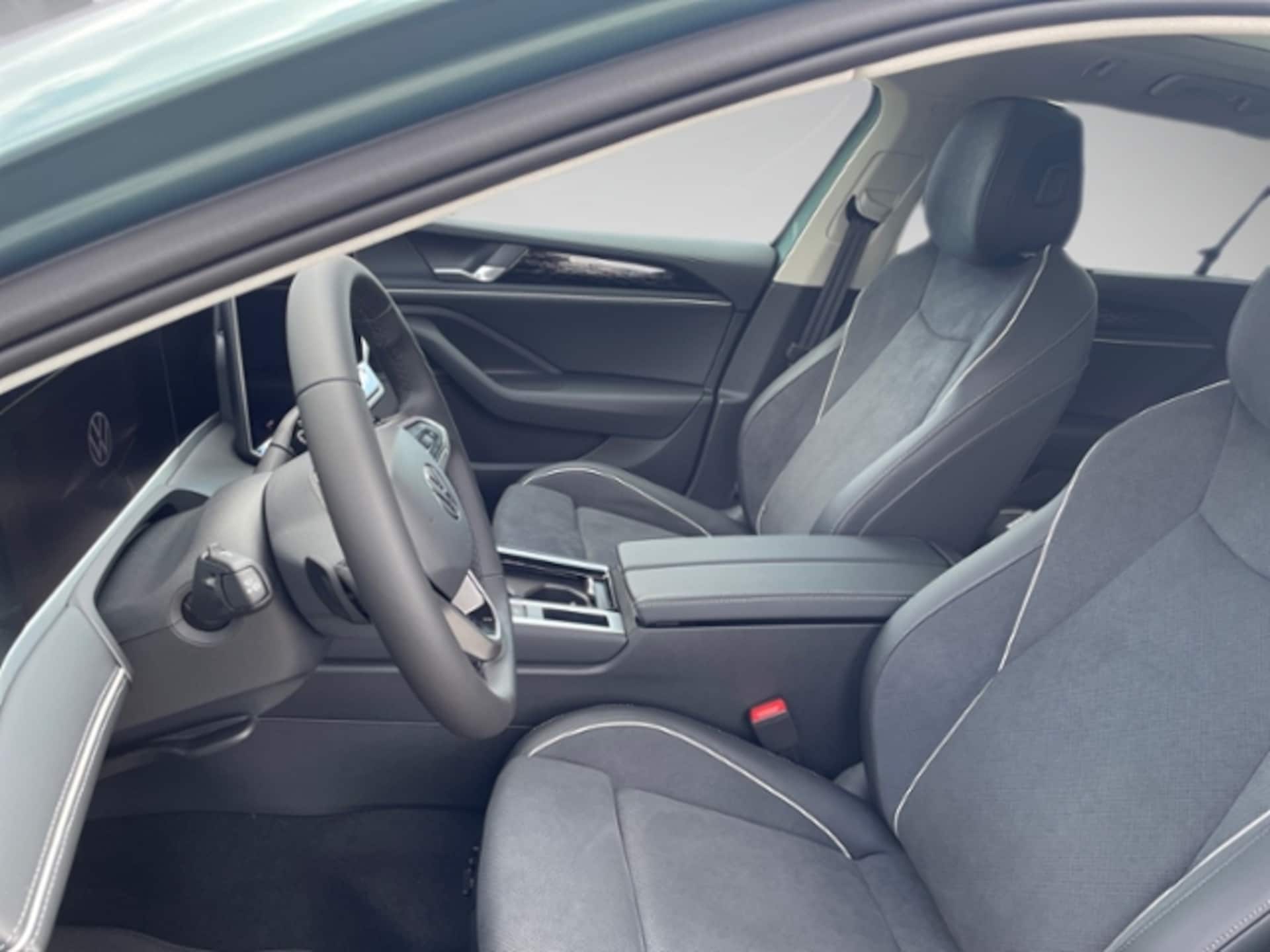 Volkswagen Passat Elegance