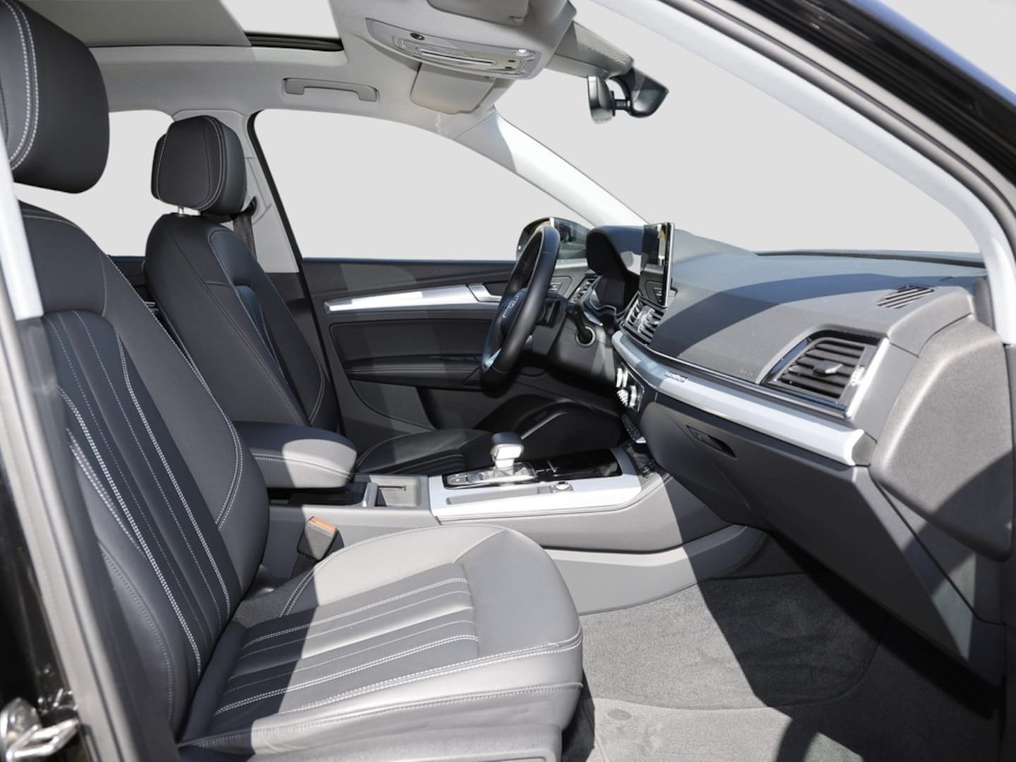 Bild über Audi Q5 Sportback 40 TFSI quattro S tronic - für weitere Informationen kontaktieren Sie den Audi Partner