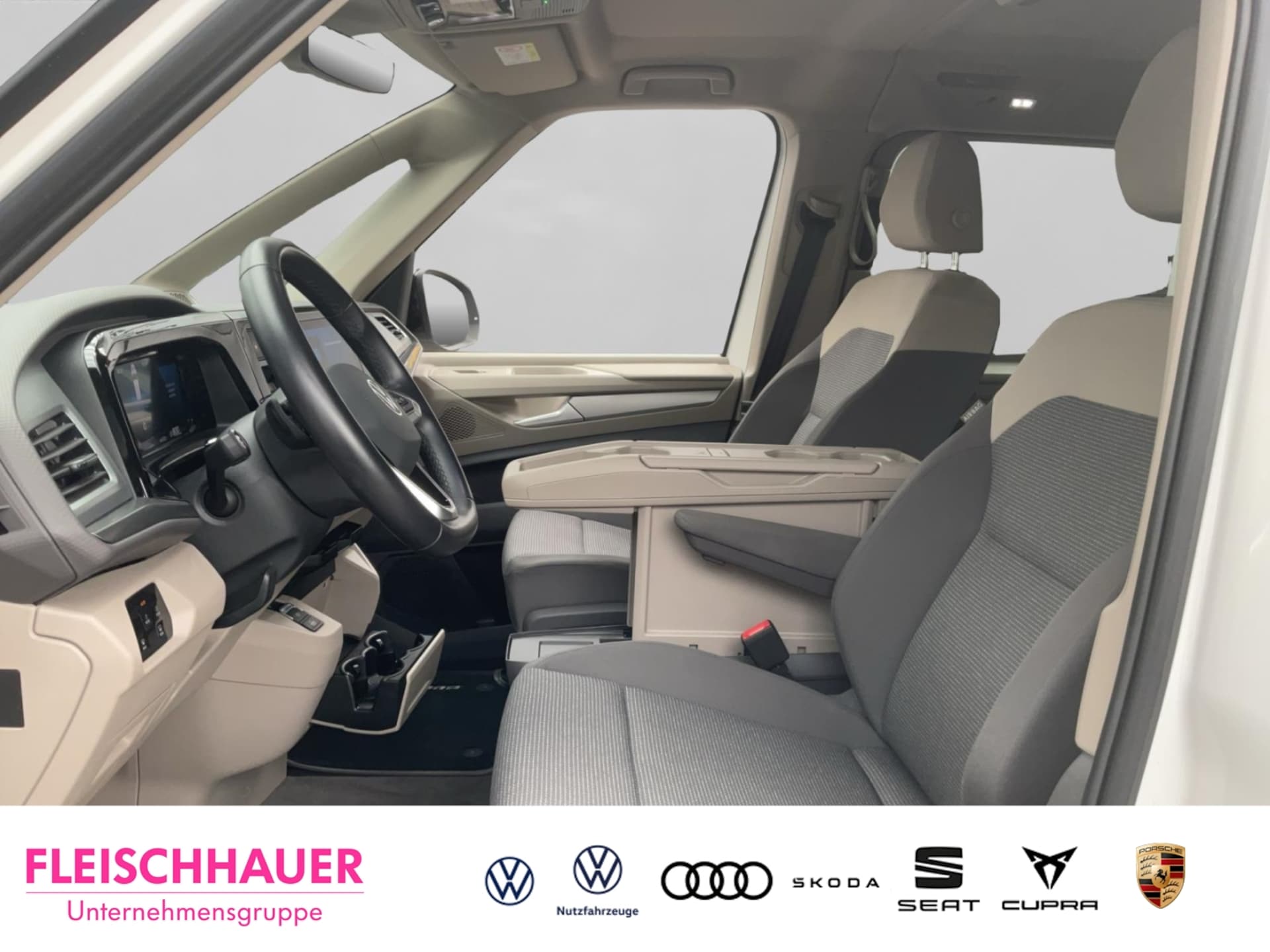 Volkswagen Multivan Langversion Basis-Modell