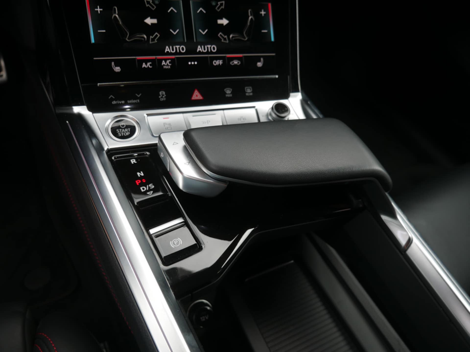 Audi Q8 e-tron S line
