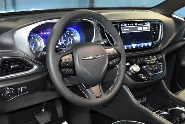 2025 Chrysler Pacifica