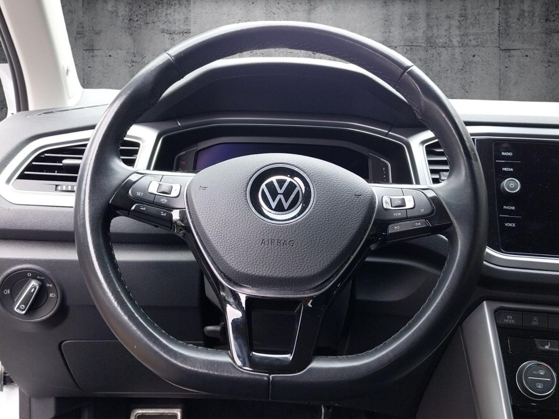 Volkswagen T-Roc Active