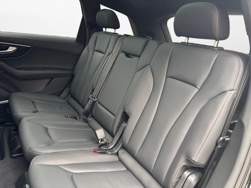 2026 Audi Q7 Premium - Photo 12